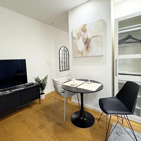 Ma - Provino - Zentrum Apartament *